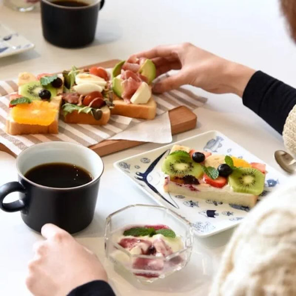 Cocomarine ココマリン 正角皿 角皿 おしゃれ 北欧 ジンベイザメ 日本製 波佐見焼 食器