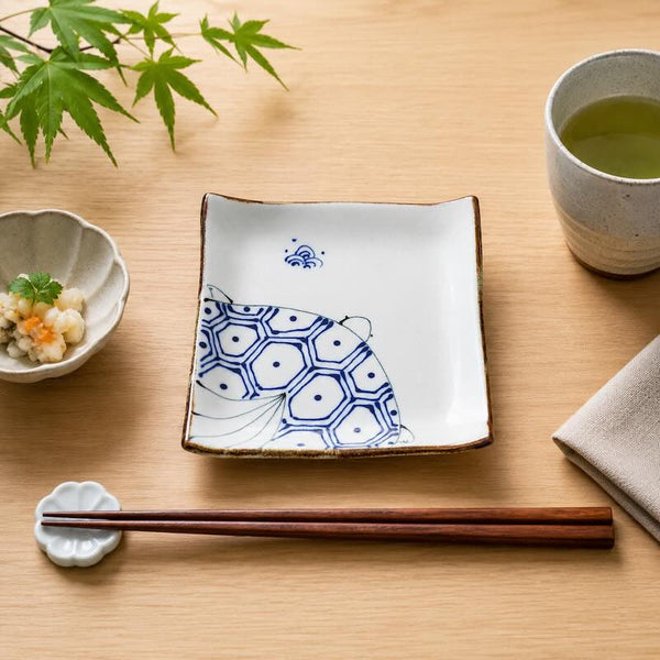 kotohogi 正角皿 鶴 亀 小皿 おしゃれ 14cm 手描き 波佐見焼 食器 日本製 お祝い 縁起物 お中元