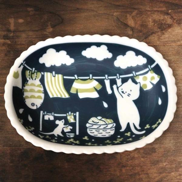 ねこと日曜日 お洗濯頑張ります 楕円鉢 22cm 大皿 ラージプレート 大ボウル 日本製 美濃焼 食器