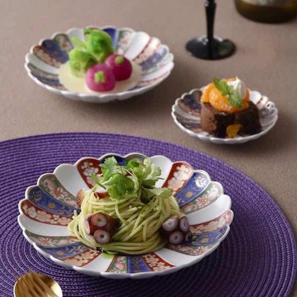 見込菊花紋 3号皿 10.5cm 豆皿 小皿 林九郎窯 和食器 波佐見焼 日本製 古伊万里様式