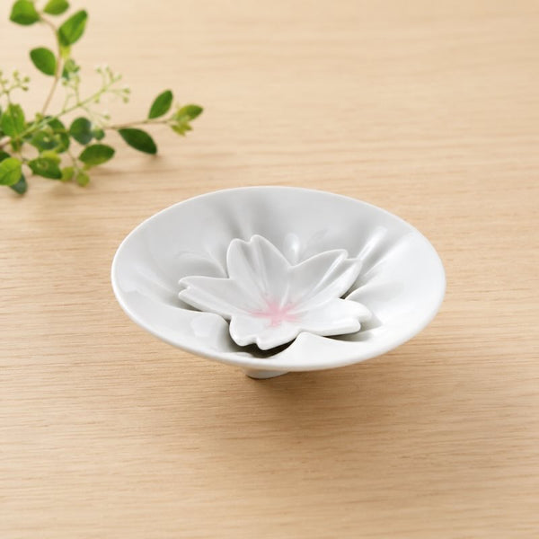 hiracle ひらくる さくら 小皿 豆皿 各2枚セット ホワイト おしゃれ 九谷焼 桜 食器 日本製